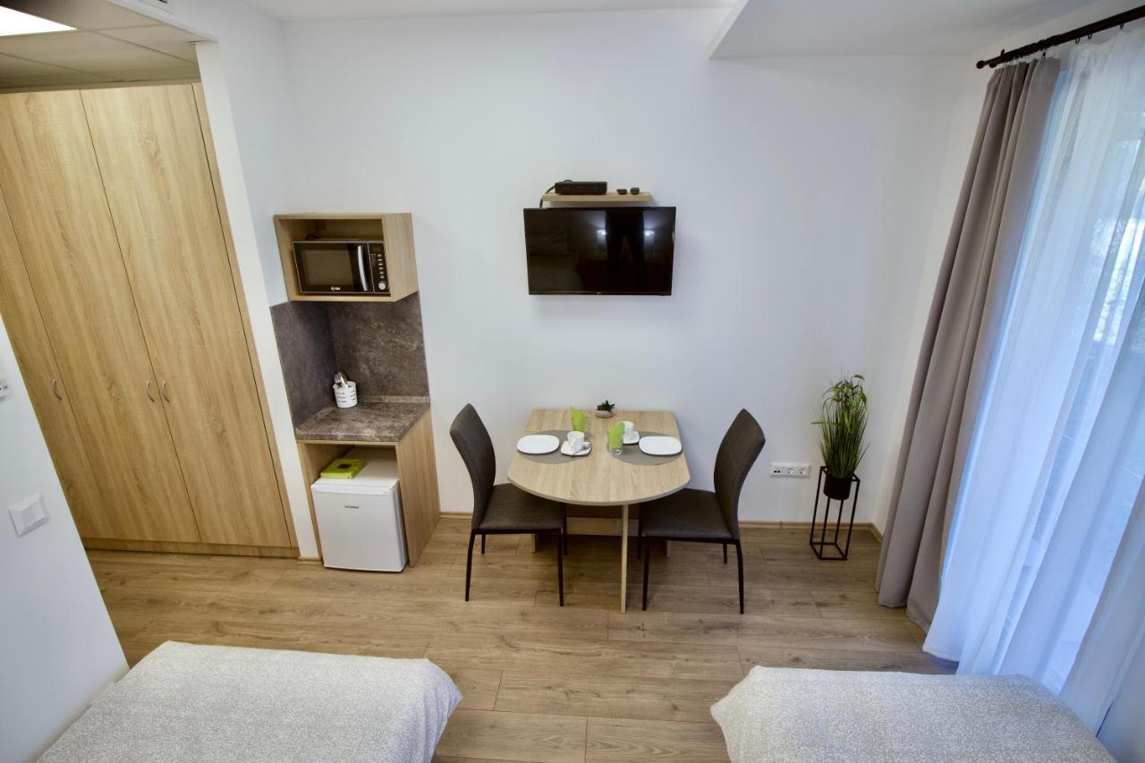 Sport Centrum Apartman Pápa Exterior foto